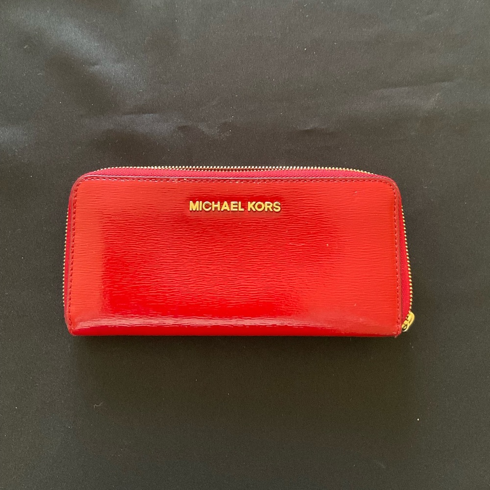 Michael Kors Glossy Red Zip Wallet